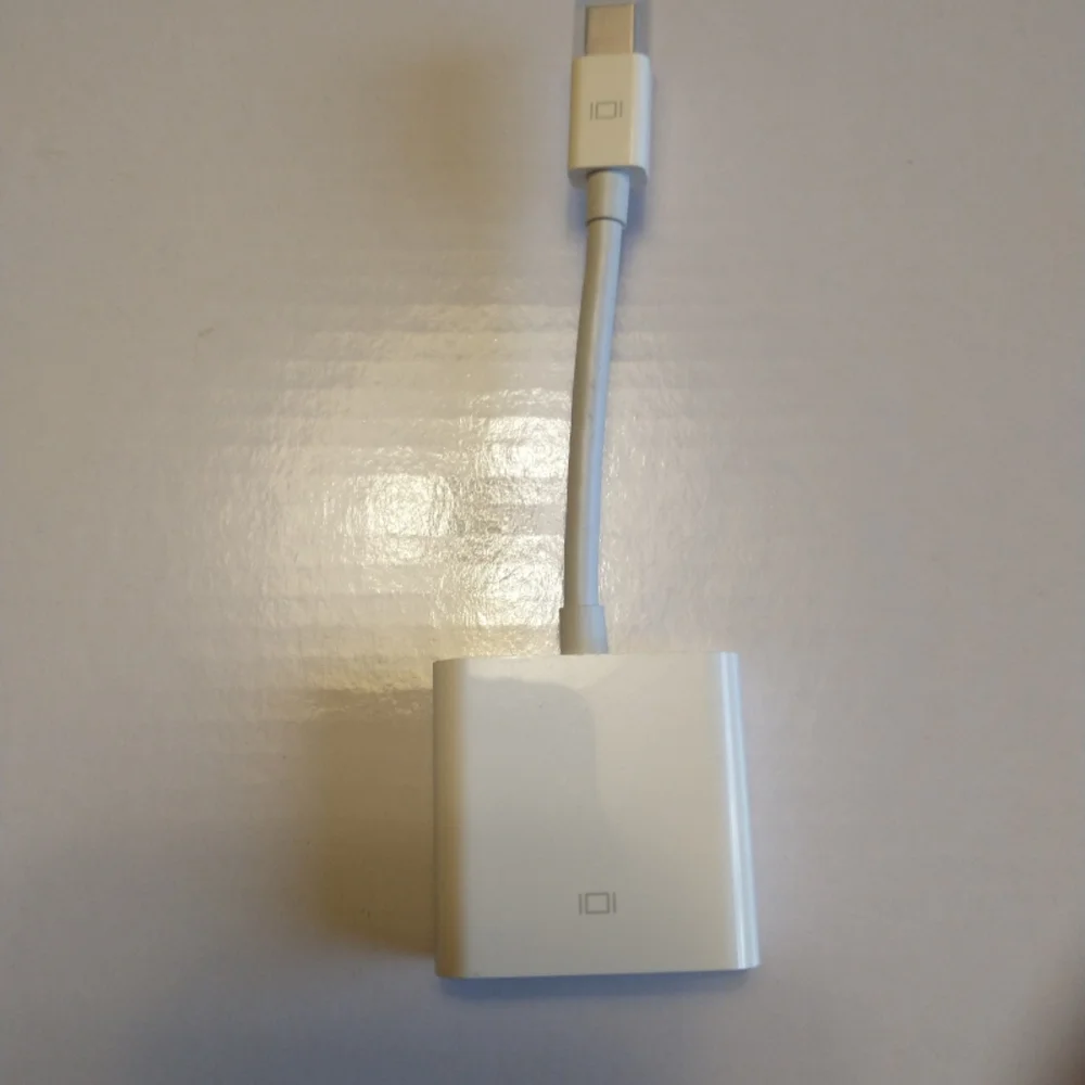 White Mini DisplayPort to HDMI Adapter